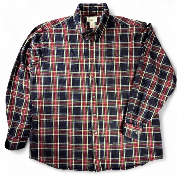 L.L. Bean Other - LL Bean Scotch Plaid Flannel Button Down Shirt Mens L Red Black Tartan Cabincore